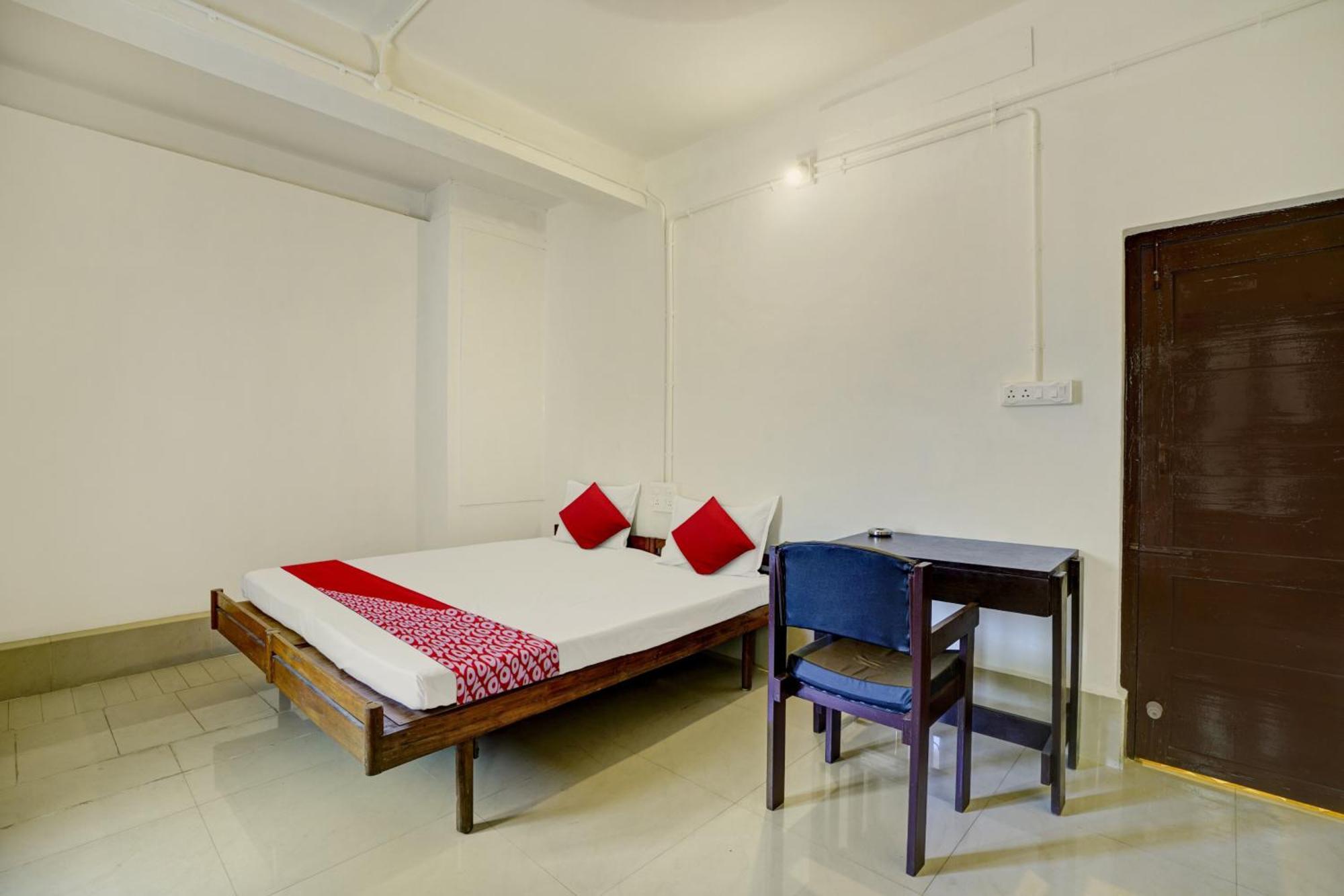 Super Hotel O Ceasar Palace Annex Thodupuzha Екстер'єр фото