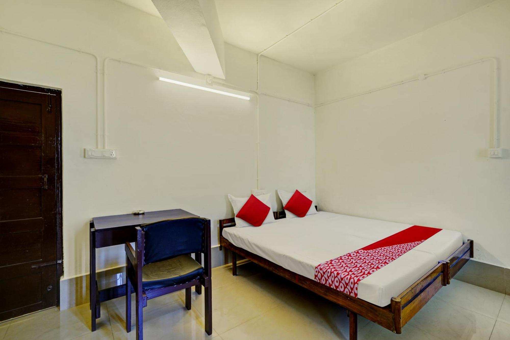 Super Hotel O Ceasar Palace Annex Thodupuzha Екстер'єр фото