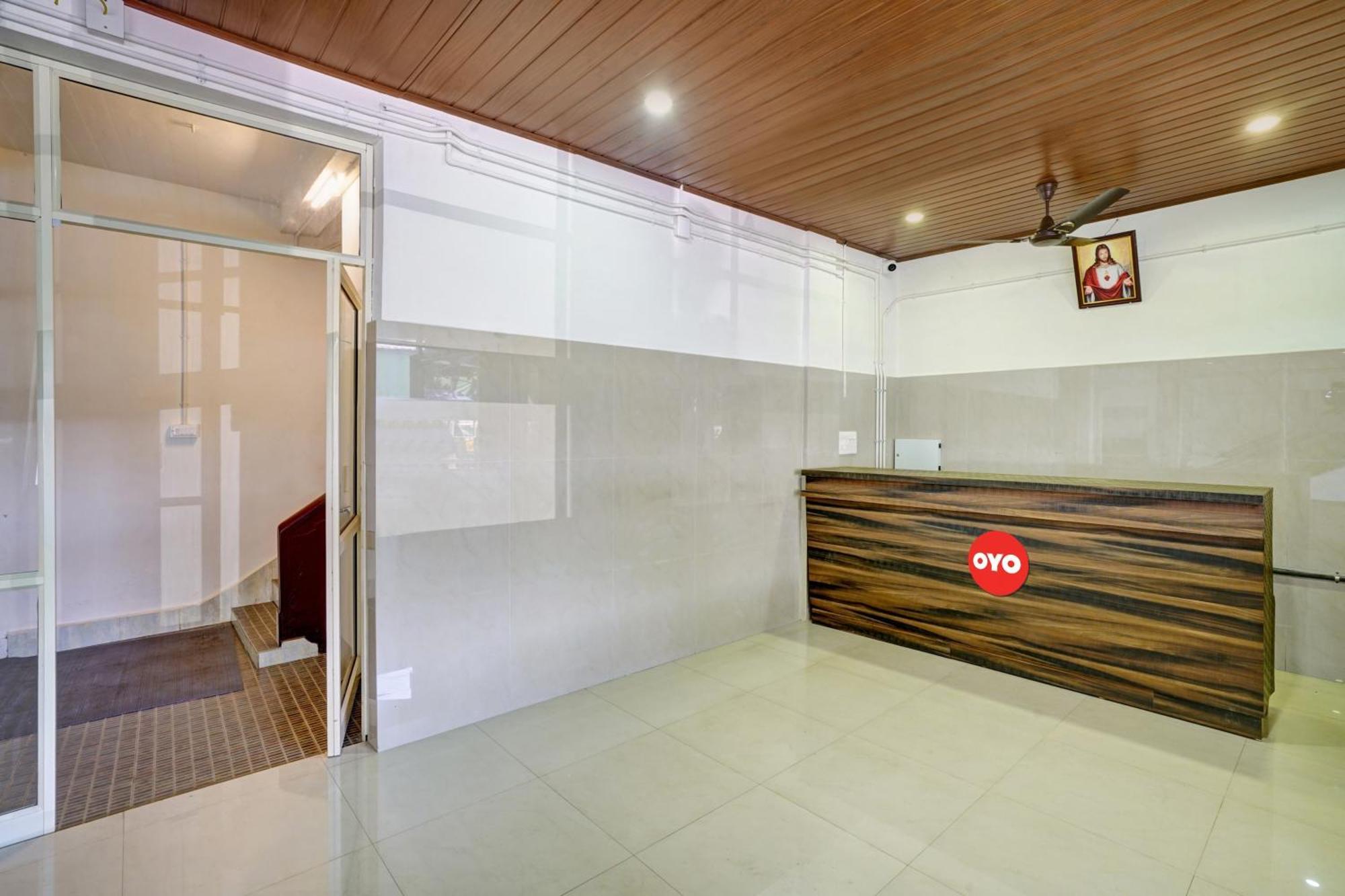Super Hotel O Ceasar Palace Annex Thodupuzha Екстер'єр фото
